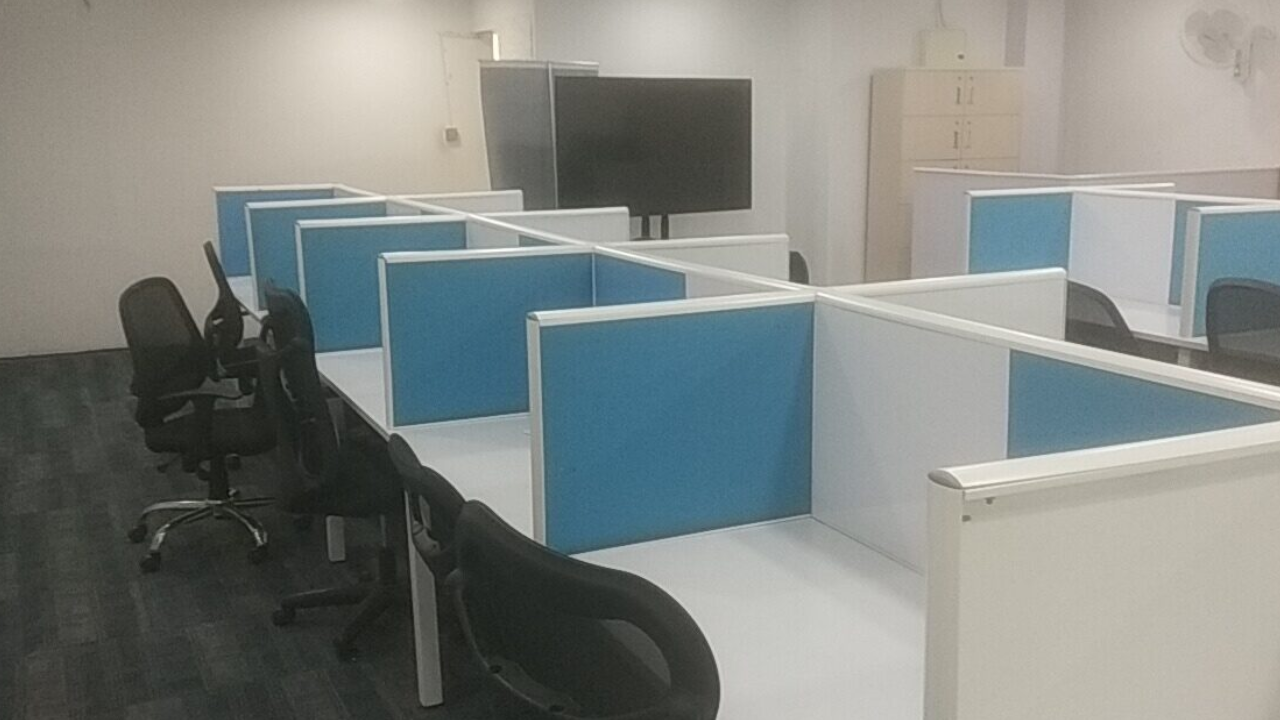 office-working-area-with-cabins-rcp-3